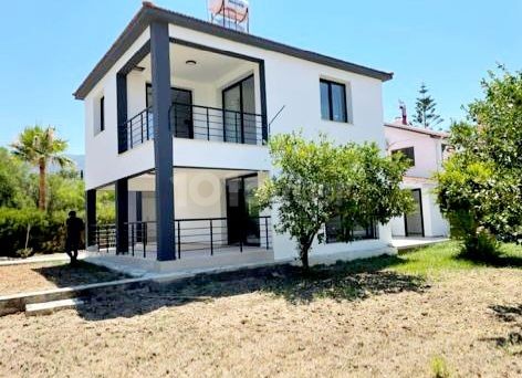 Kyrenia Alsancak ; Near Merit Crystal Hotel, 4 Bedroom Villa with Garden