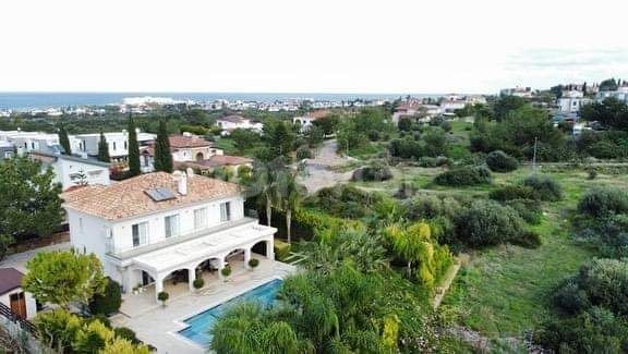 Villa For Sale in Alsancak, Kyrenia