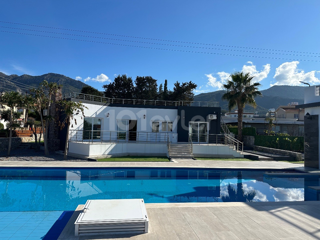 Kyrenia Alsancak; 3 Bungalows auf 1650 m2