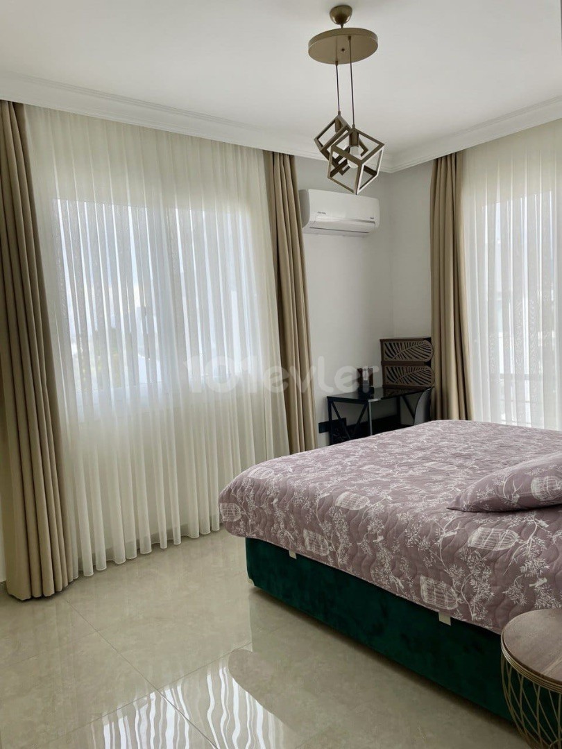 Girne Karaoglanoglu; Complex with Shared Pool, Fully Furnished, Terrace Flat