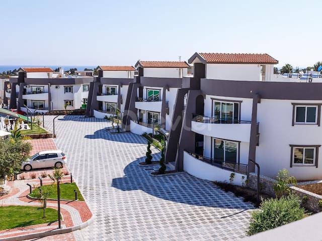 Girne Karaoglanoglu; Complex with Shared Pool, Fully Furnished, Terrace Flat