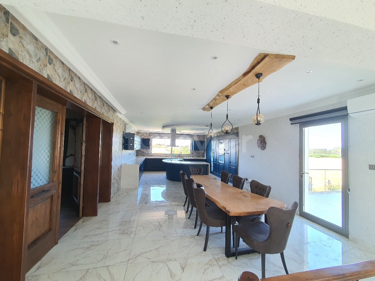 Villa To Rent in Karşıyaka, Kyrenia