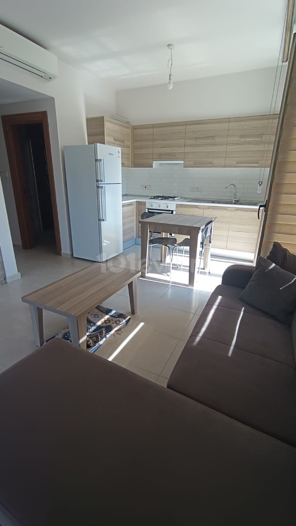 Kyrenia Center; Neu möblierte Wohnung