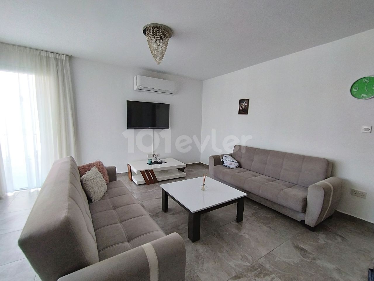 Girne Merkez Kiralık Lüks 2+1 Daire