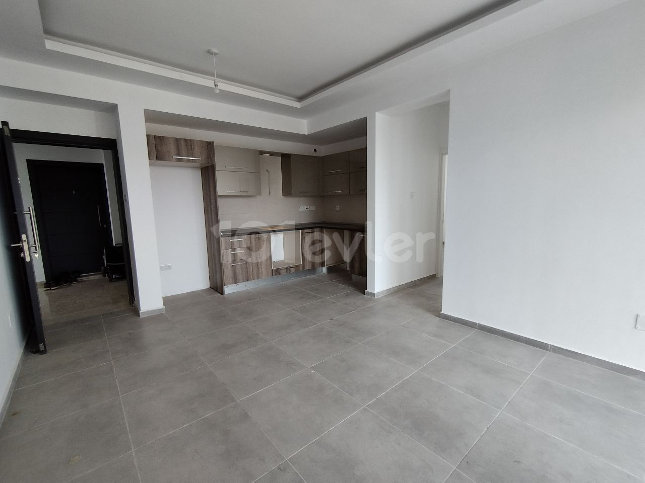 Kyrenia Central 2 + 1 Apartment for Sale ** 