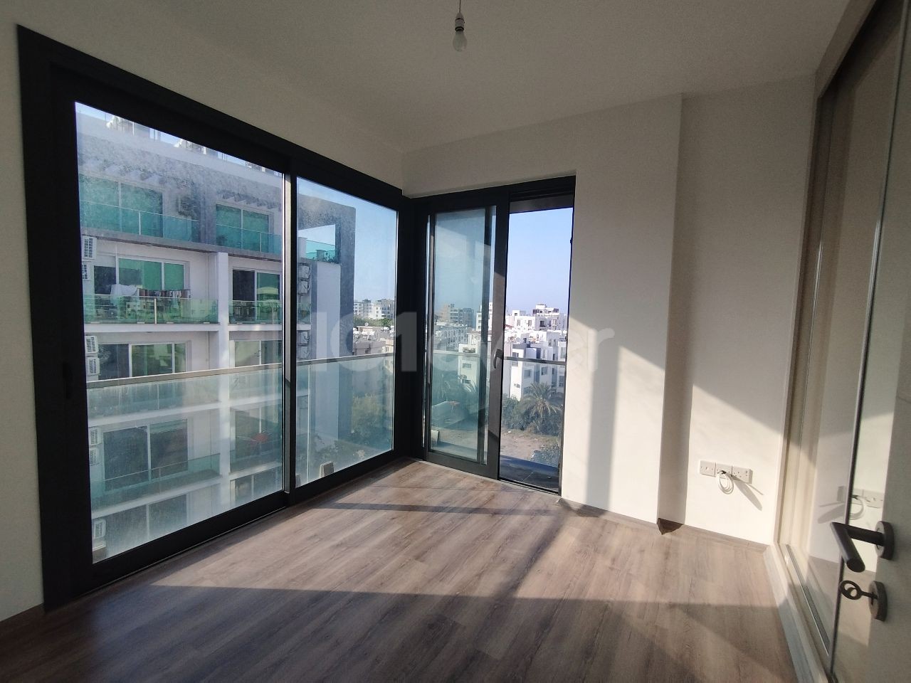 Kyrenia Zentrum 2+1 Wohnung Zu Verkaufen / Hohe Mietrendite ** 