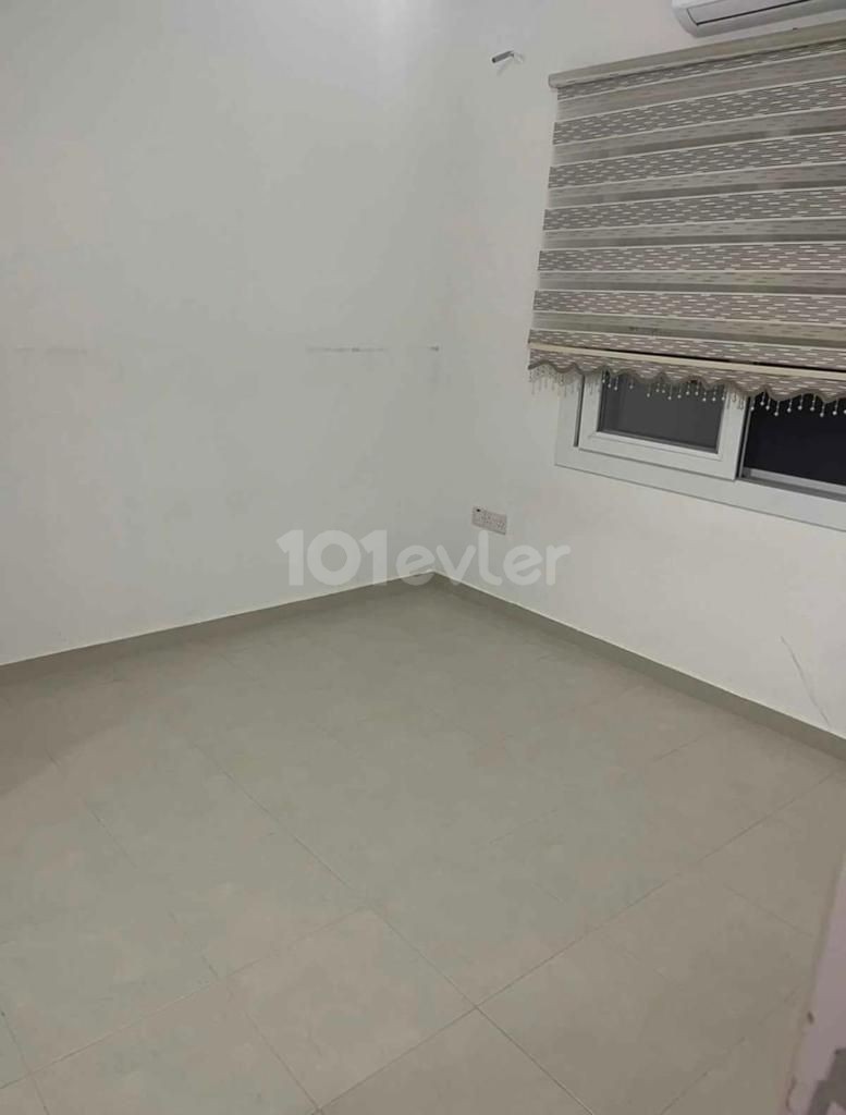 LEFKOŞA GÖNYELİ KİRALIK DAİRE 3+1 