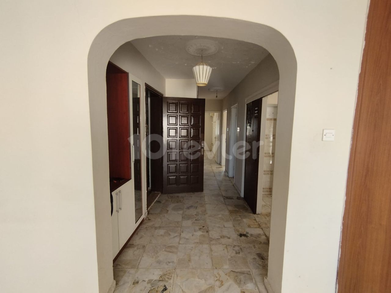 GİRNE MERKEZ SATILIK 2+1 DAİRE 