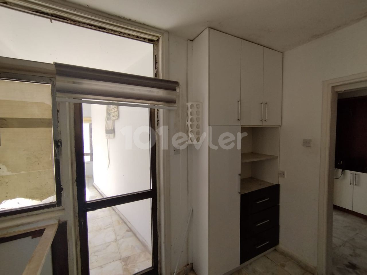 GİRNE MERKEZ SATILIK 2+1 DAİRE 