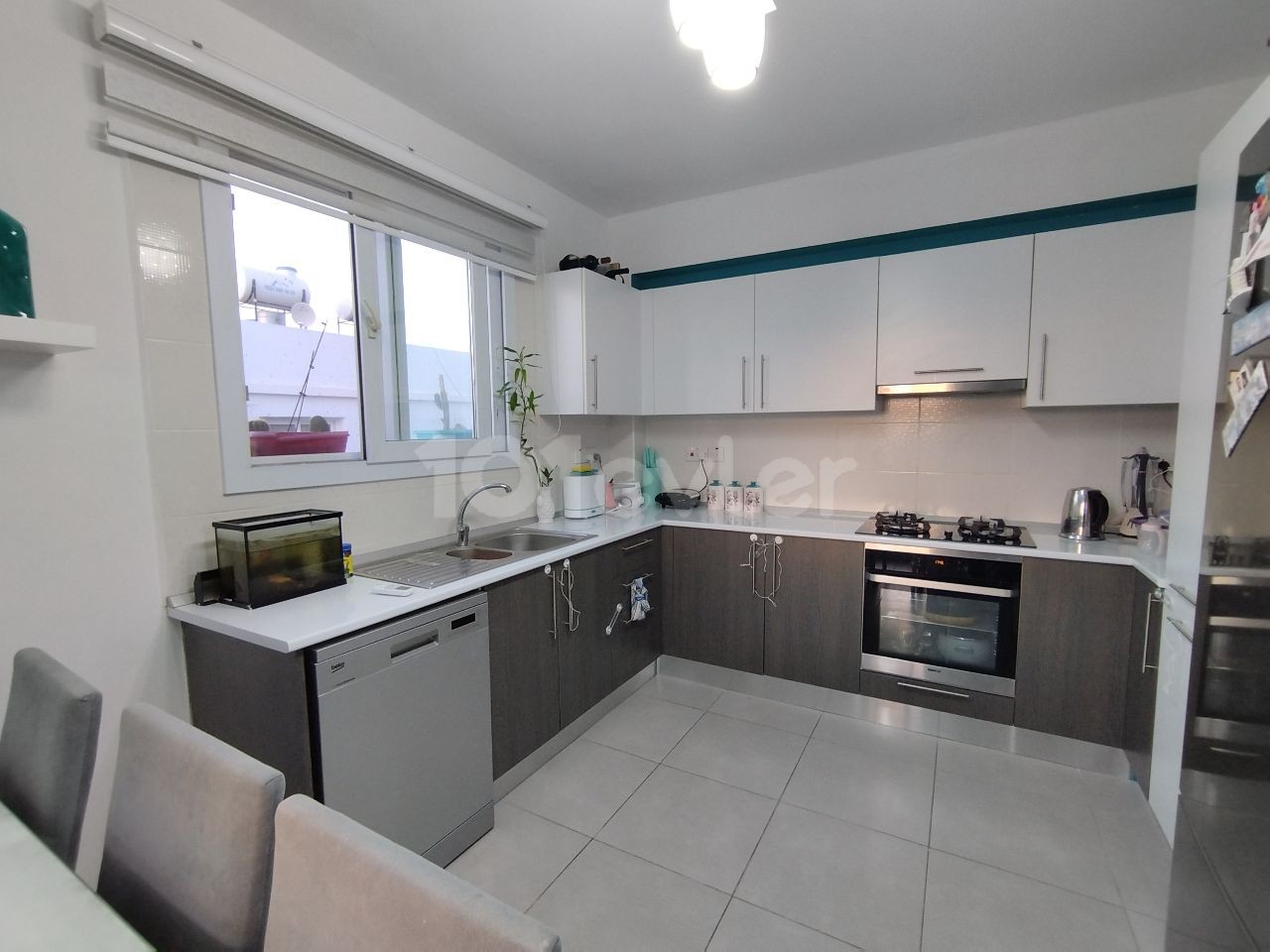 Kyrenia Zeytinlik Spacious 2 + 1 Unfurnished Apartment for Sale in a Great Location ** 