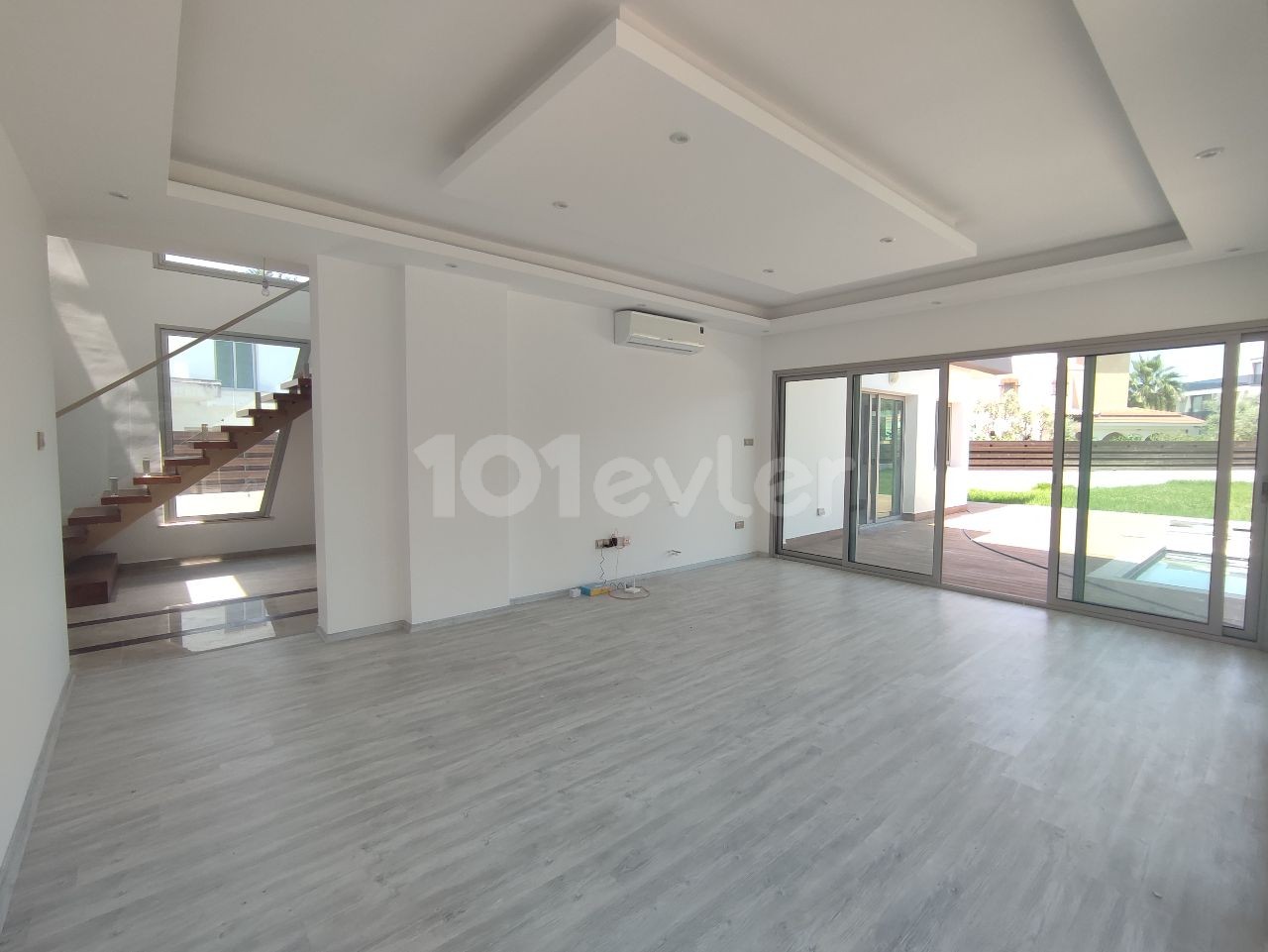 Exklusive Design Ultra Luxus Villa Zum Verkauf In Kyrenia Ozanköy ** 