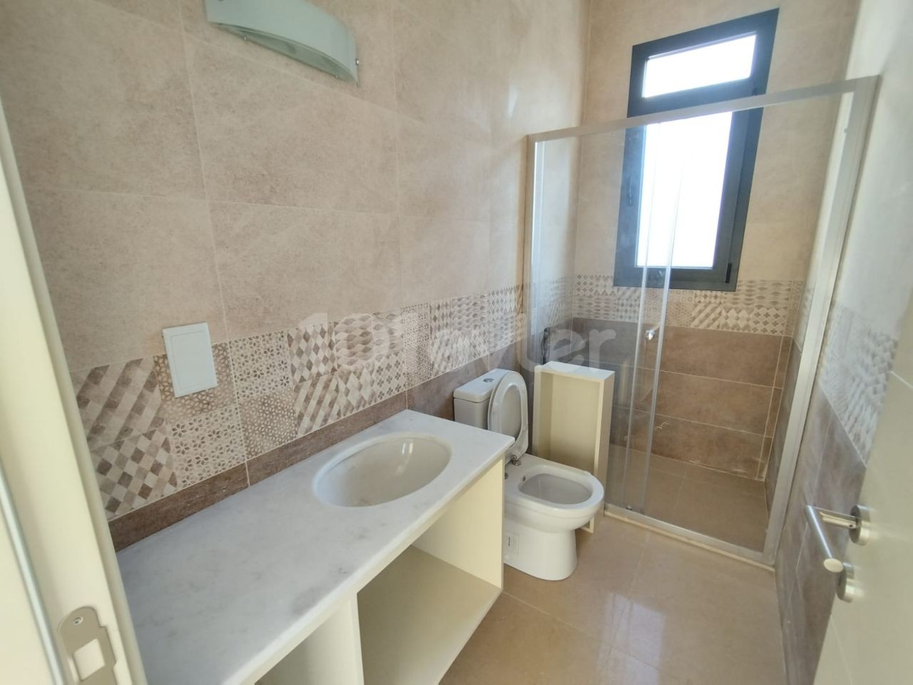 Girne Alsancak Havuzlu Site İçerisinde Satılık 2+1 Penthouse