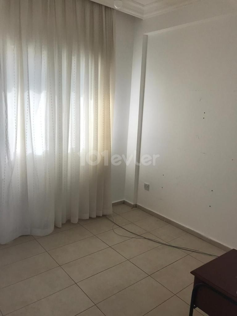 GİRNE ÇATALKÖY CRATOS OTEL CİVARI KİRALIK 3+1 VİLLA 