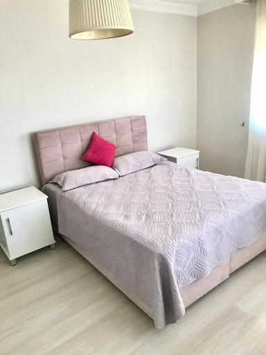 Flat To Rent in Yukarı Girne, Kyrenia