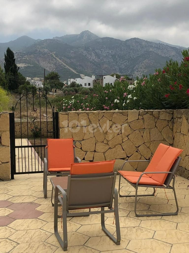 Villa To Rent in Çatalköy, Kyrenia