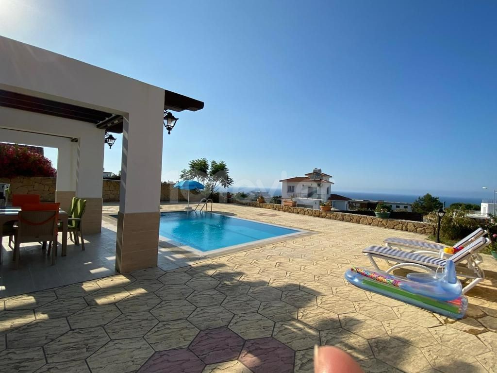 Villa To Rent in Çatalköy, Kyrenia