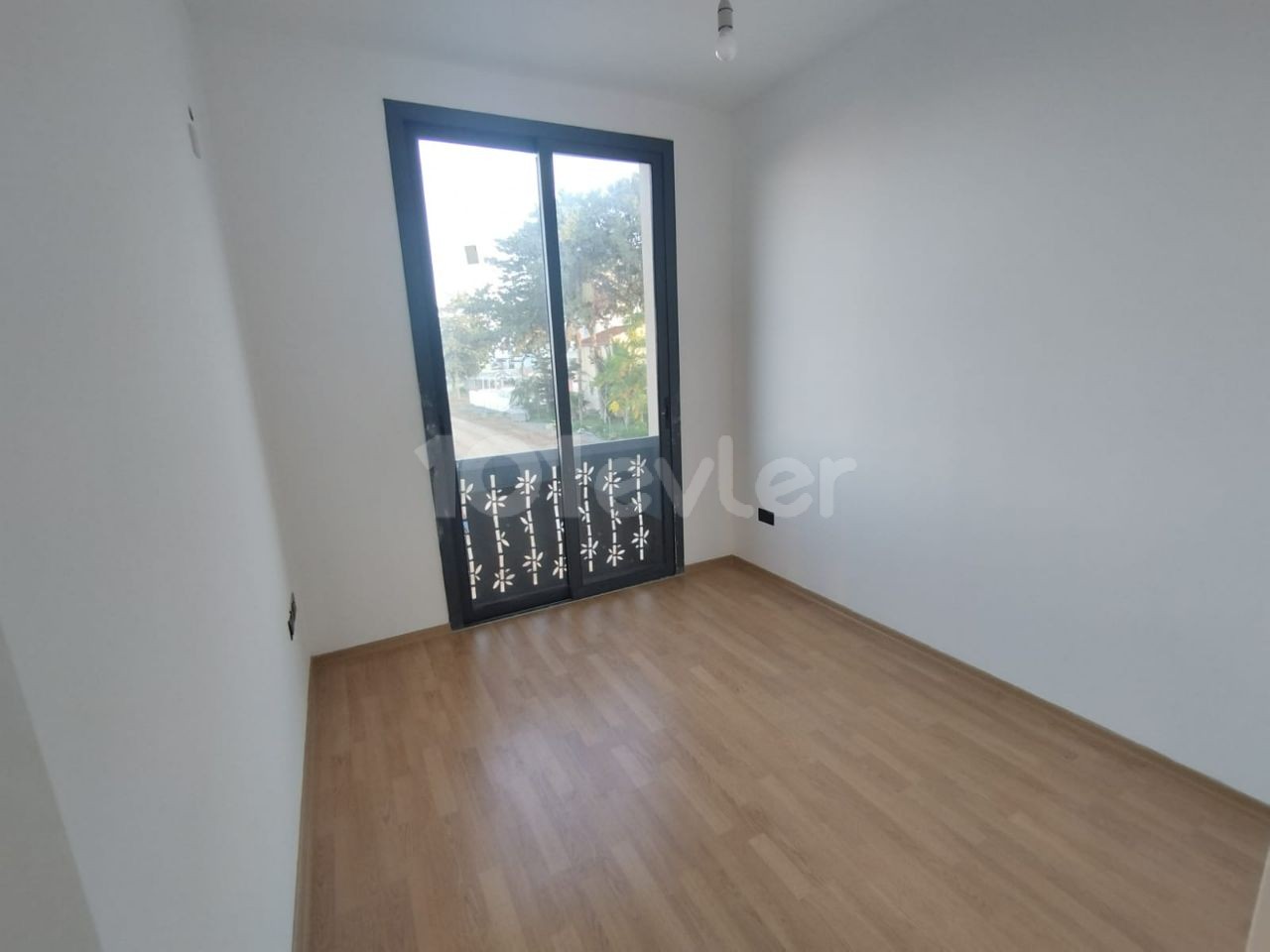 Flat For Sale in Karaoğlanoğlu, Kyrenia