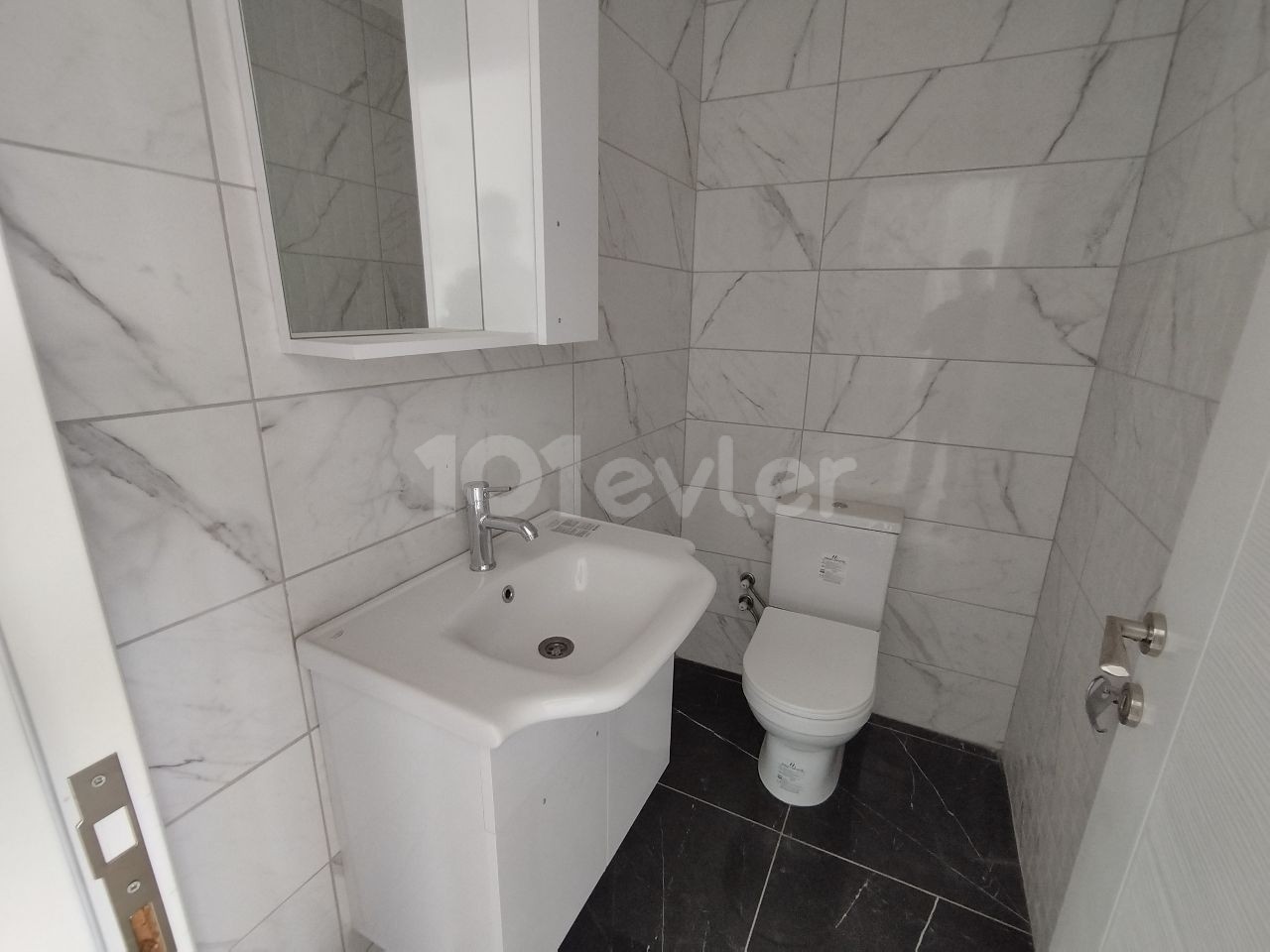 Flat For Sale in Girne Merkez, Kyrenia