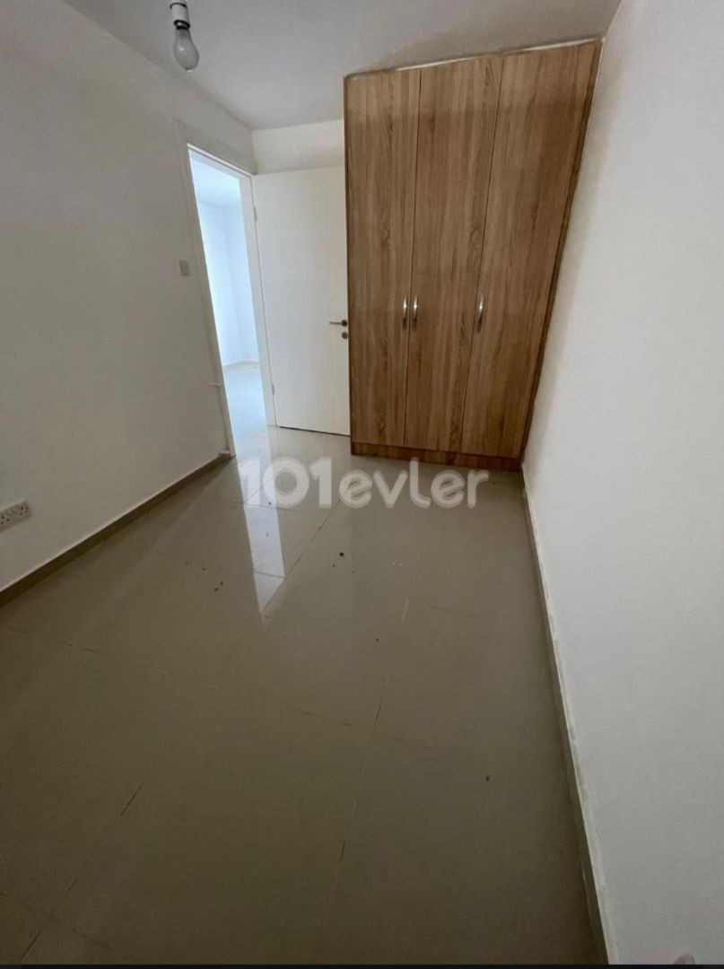 Girne Zeytinlik 140m2 Geniş Satılık 3+2 Evler