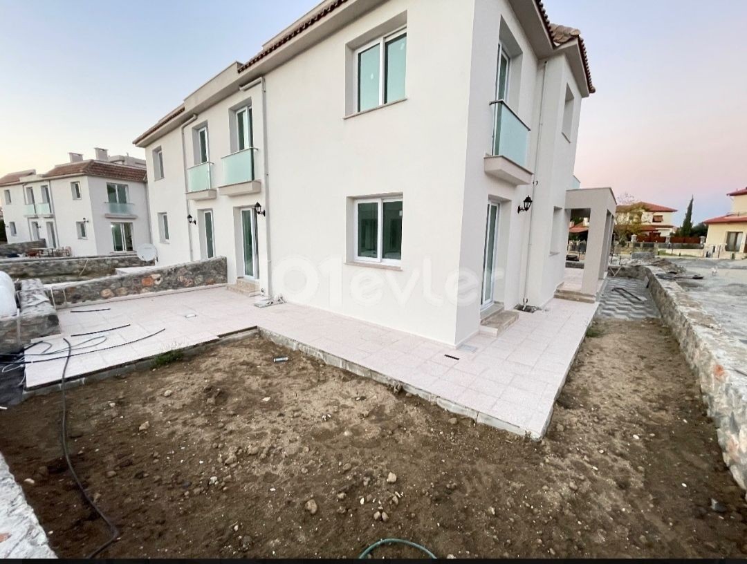 Flat For Sale in Alsancak, Kyrenia