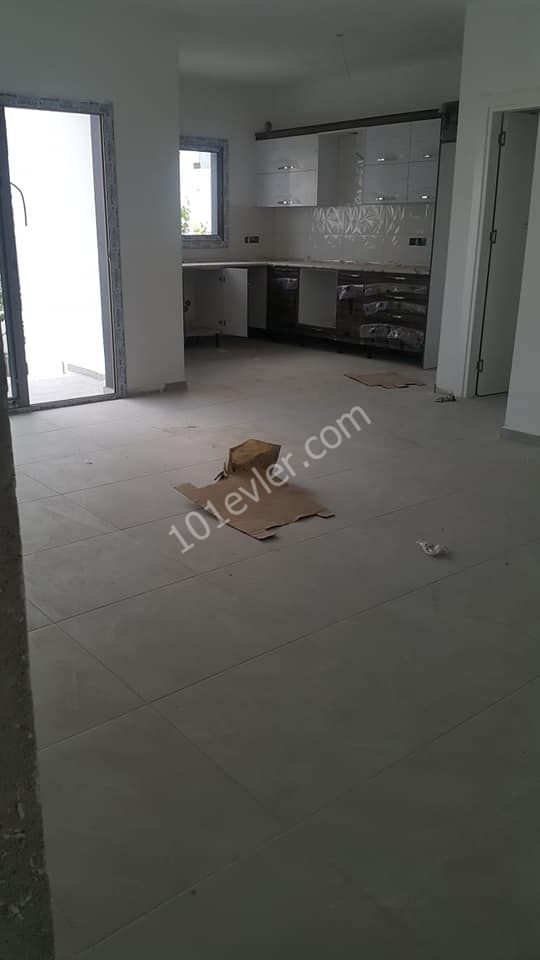 Hamitköy'de 90m2 Türk Koçanlı Modern Tarz Daire ve Penthouse Daireler.