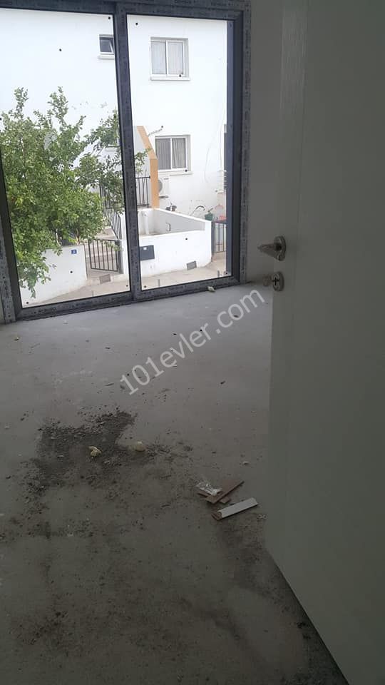 Hamitköy'de 90m2 Türk Koçanlı Modern Tarz Daire ve Penthouse Daireler.