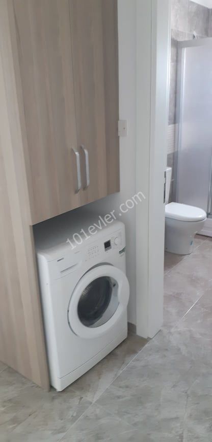 Hamitköy'de duraklara yakın cadde üzeri merkezi konumda kiralık daire