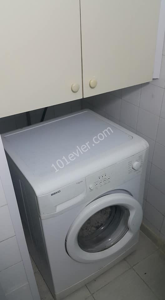 Taşkınköy'de otobüs duraklarına 2 mesafede 3+1 eşyalı daire.