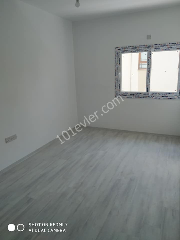 Gönyeli'de kalitelı ve modern yapı türk malı 2+1 ve 2+1 Penthouse Daireler.