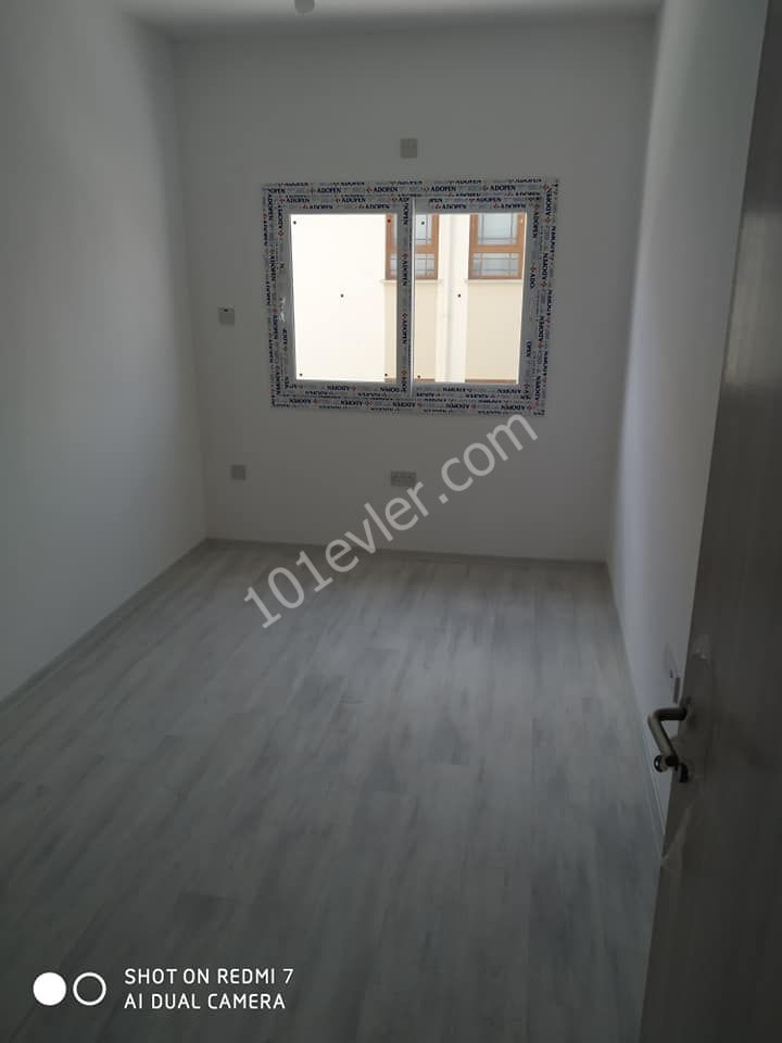 Gönyeli'de kalitelı ve modern yapı türk malı 2+1 ve 2+1 Penthouse Daireler.