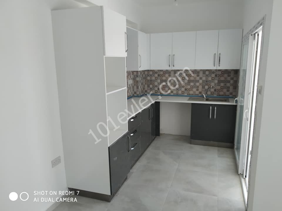 Gönyeli'de kalitelı ve modern yapı türk malı 2+1 ve 2+1 Penthouse Daireler.