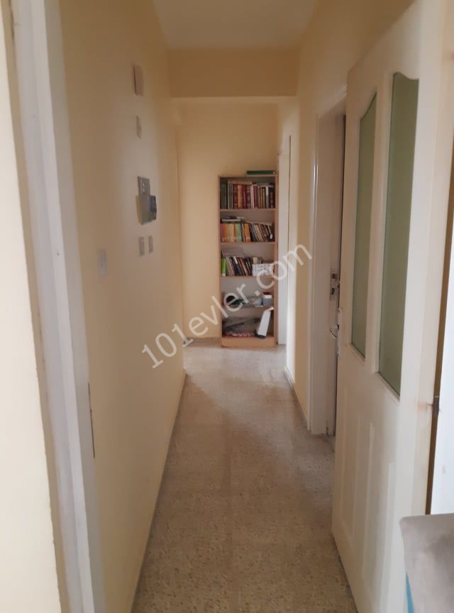 Flat For Sale in Küçük Kaymaklı, Nicosia