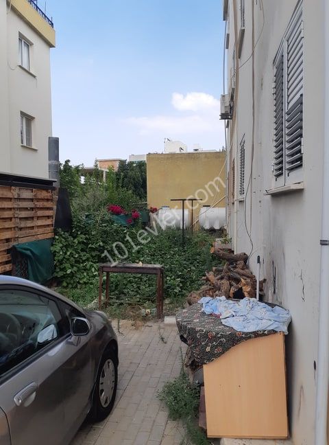 Flat For Sale in Küçük Kaymaklı, Nicosia