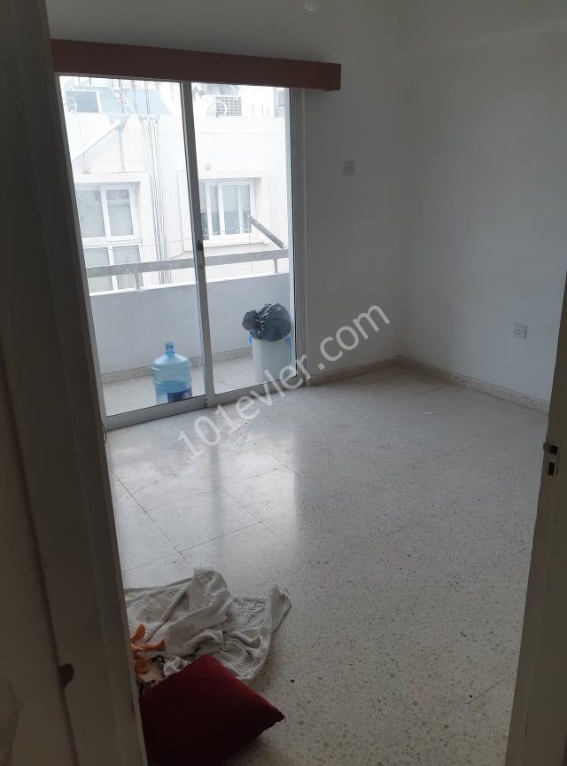 Flat To Rent in Küçük Kaymaklı, Nicosia