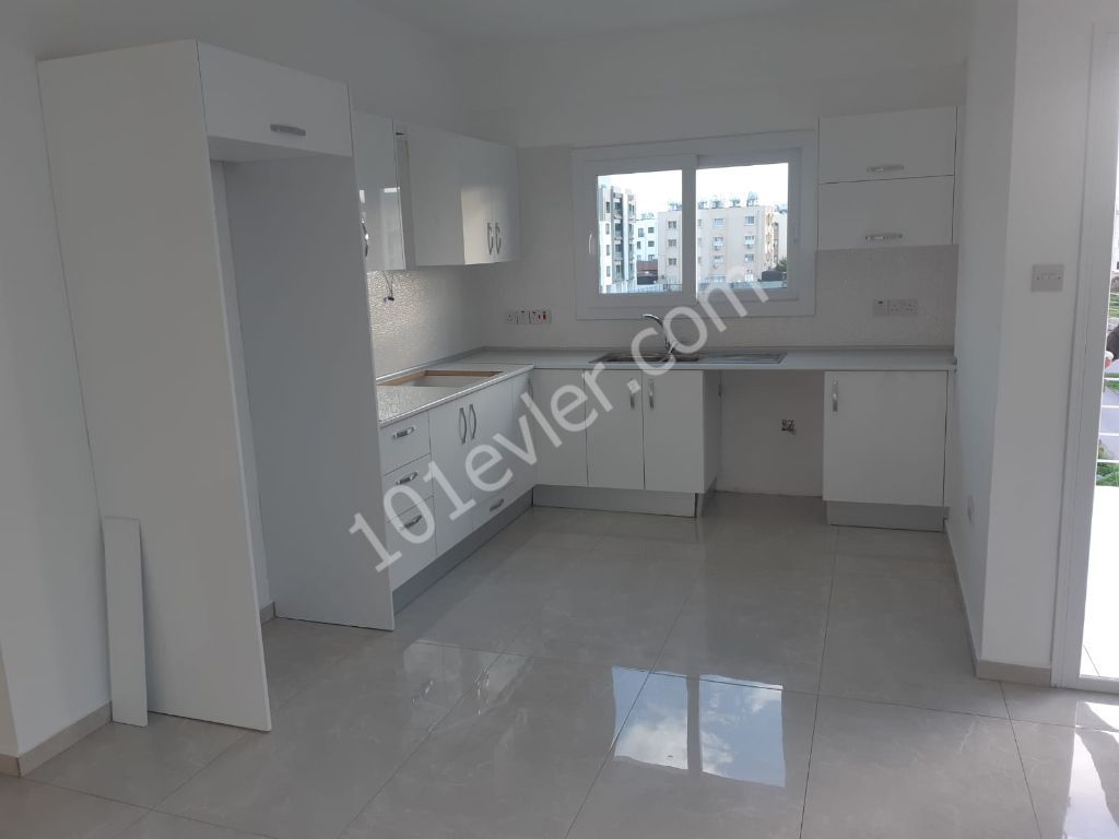 Flat For Sale in Küçük Kaymaklı, Nicosia