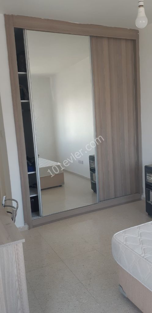 Hamitköy'de duraklara ve markete 2 dk mesafede bakımlı kiralık 3+1 daire 