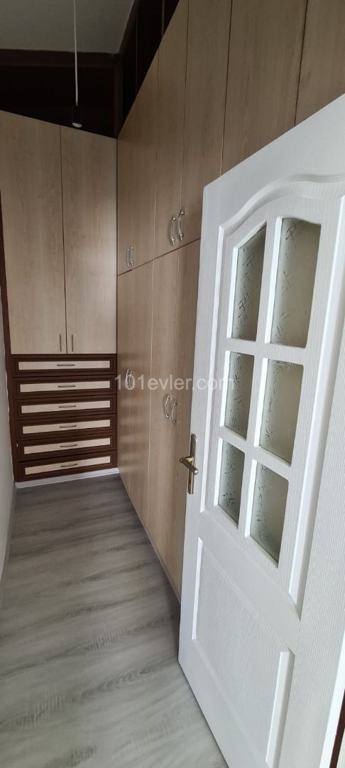 In the center of Yenikent, 300 m2, 4+1 detached villa with Bodrum, only title detached. ** 