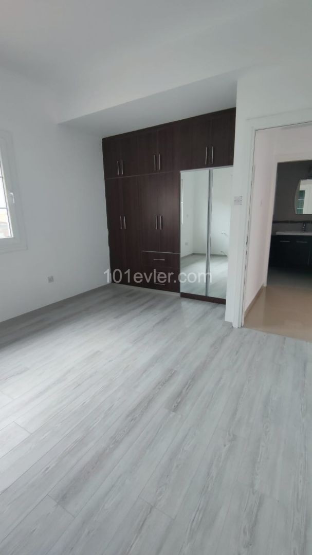 Duplex 3+1 detached villa in the center of Yenikent ** 