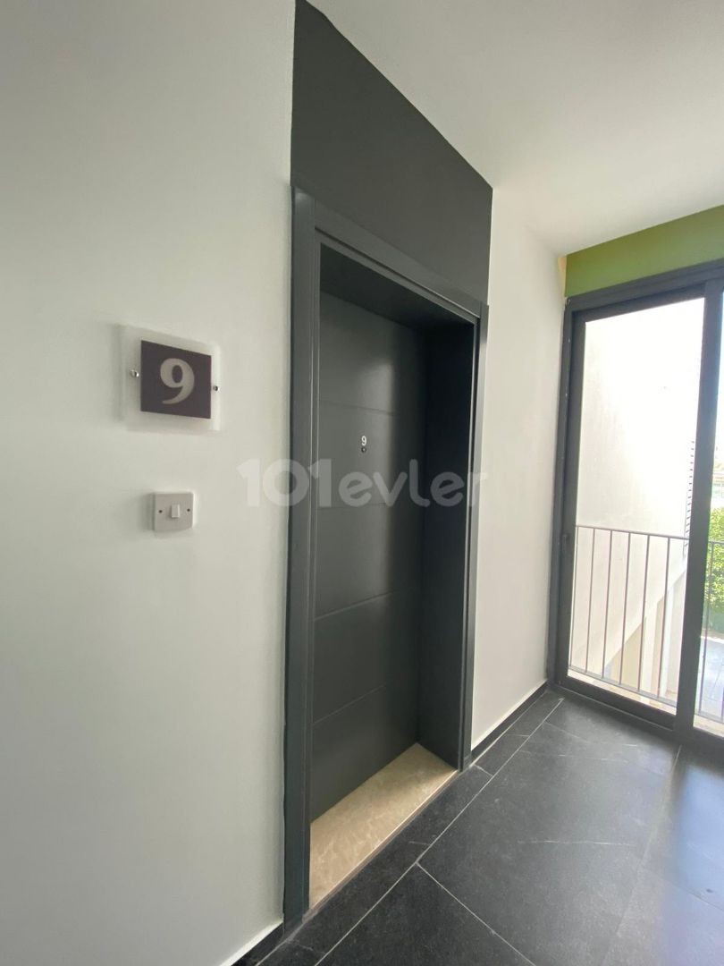 2 + 1 Apartment with elevator, Turkish cob on a secure site in Hamitkoy. ** 