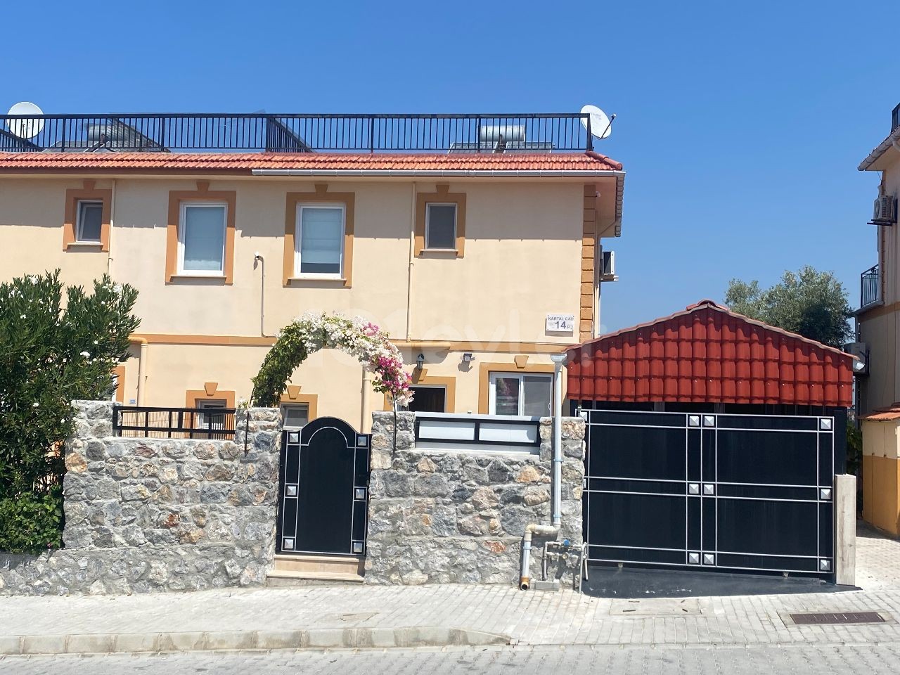 2+1 Müstakil şehir evi ** 