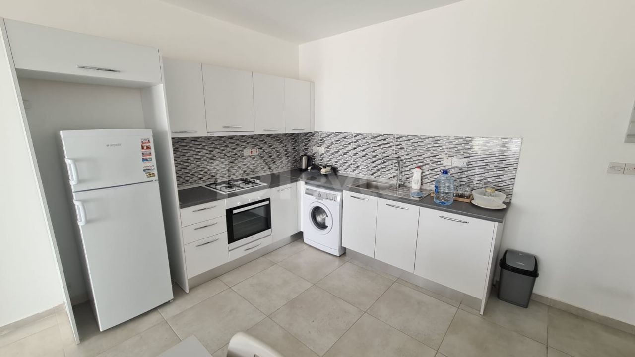 2+1 fully furnished flat in the center of Göçmenköy.