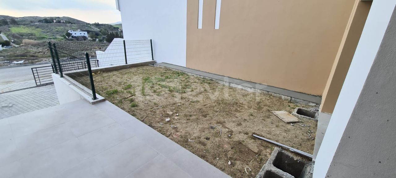 Duplex 180m2 twin villas with kind cob in high location in Gönyeli. 