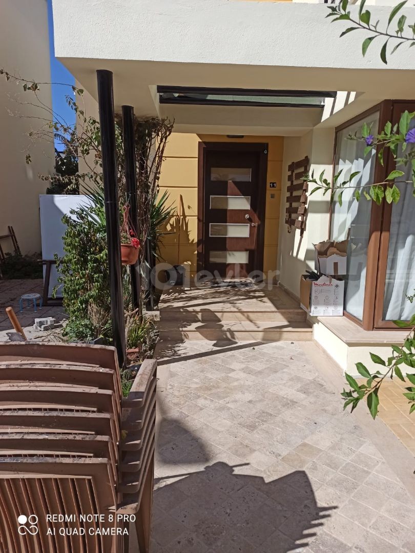 Duplex 3+1 villa with 190m2 garden in Hamitköy. 