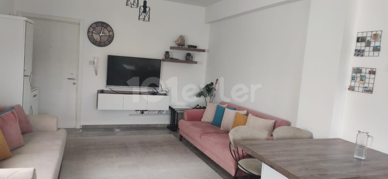 In Gönyeli, 90m2 apartment on the mezzanine floor, well maintained, VAT and transformer paid. 