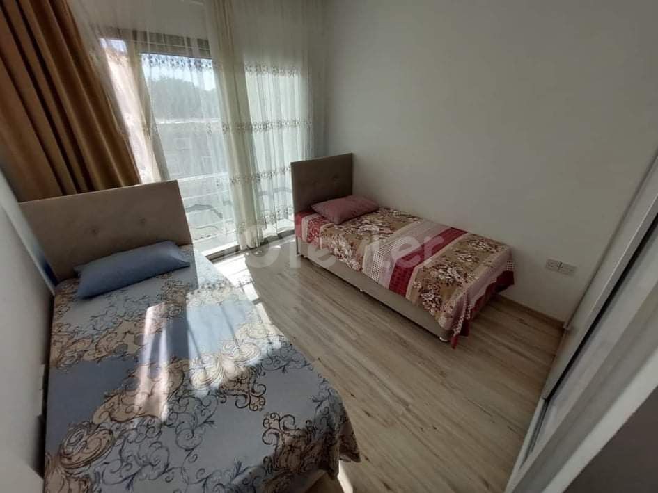 Very clean 2+1 apartment with Turkish cob in K. Kaymakli. 