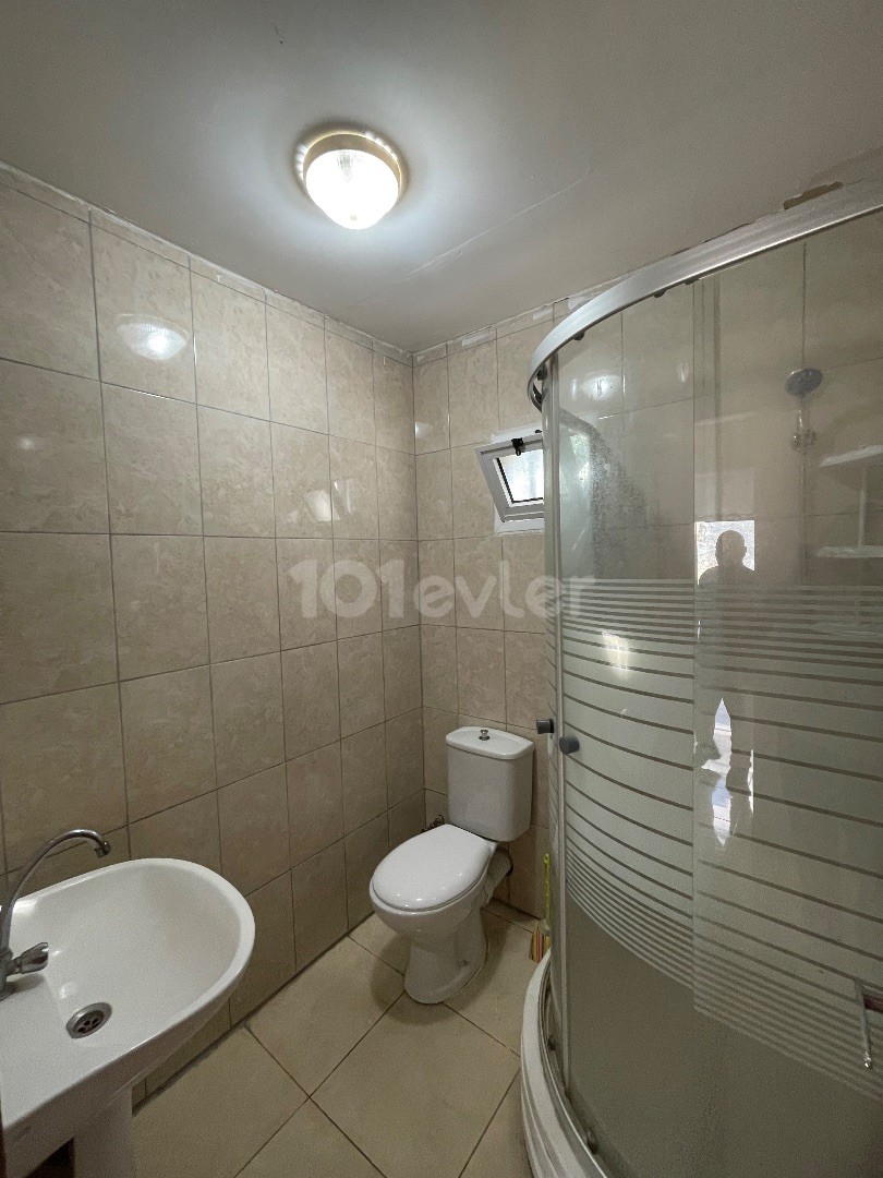 2 + 1 FLAT FOR RENT IN THE CENTER OF LEFKE FROM THE BUS STOP