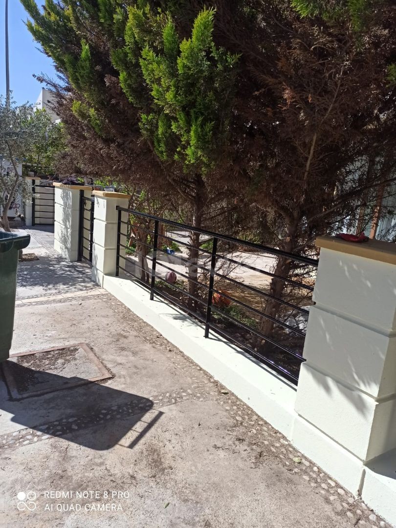 DUBLEX 3 + 1 VILLA MIT GARTEN IN HAMİTKOY