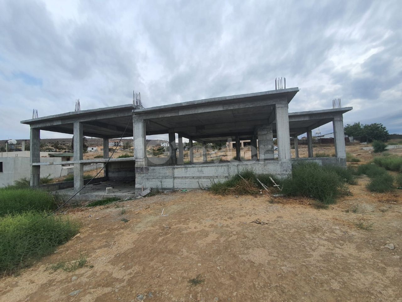 HALF CONSTRUCTION FOR SALE IN CENGİZKÖY CLOSE TO LEFKE-LEFKŞA HIGHWAY