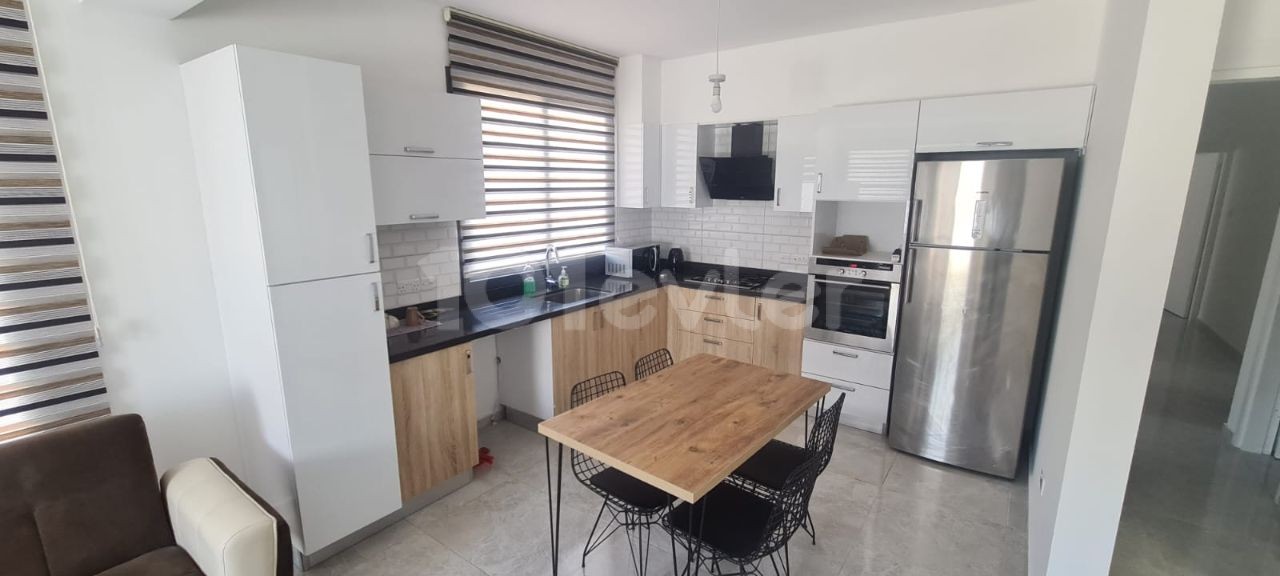 LEFKOŞA GÖNYELİDE MERKEZİ KONUMDA  2+1 FULL EŞYALI KDV VE TRAFOSU ÖDENMİŞ SATILIK LÜKS PENTHOUSE