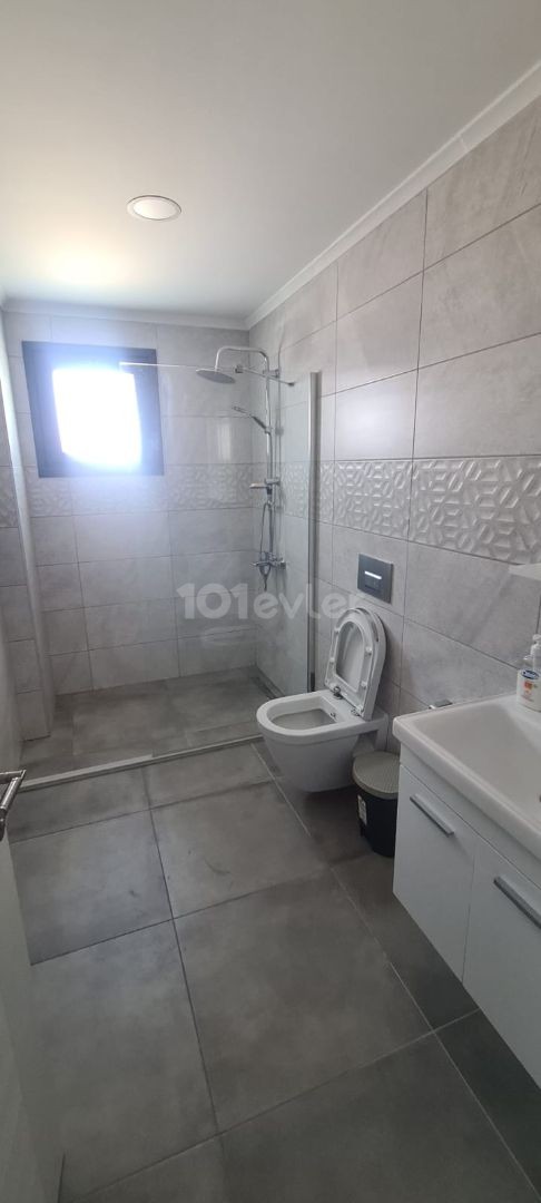 LEFKOŞA GÖNYELİDE MERKEZİ KONUMDA  2+1 FULL EŞYALI KDV VE TRAFOSU ÖDENMİŞ SATILIK LÜKS PENTHOUSE